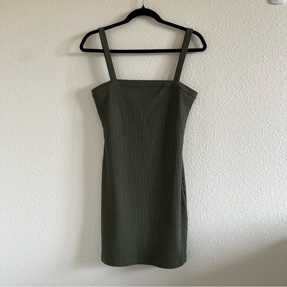 Lovers & Friends Bradian Dress - Picture 2 of 7